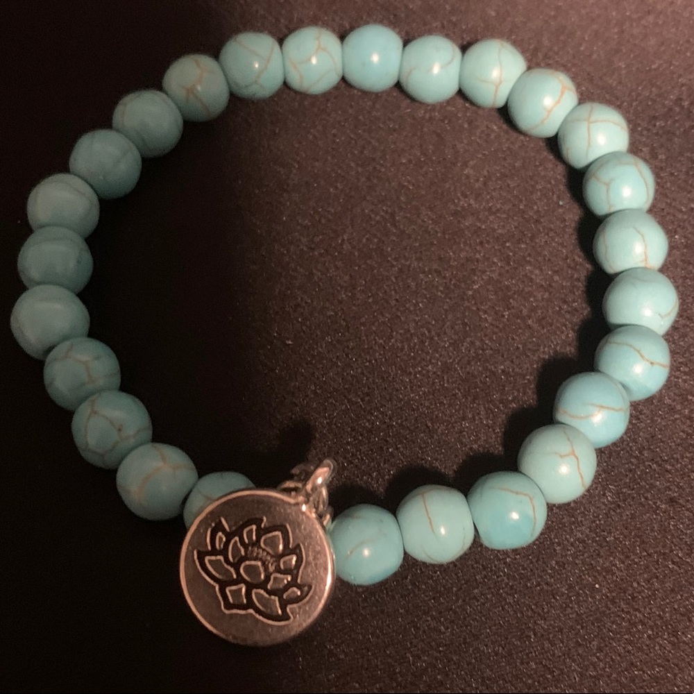 2/$50❤️ New Turquoise Lotus Leaf Pendant Bracelet